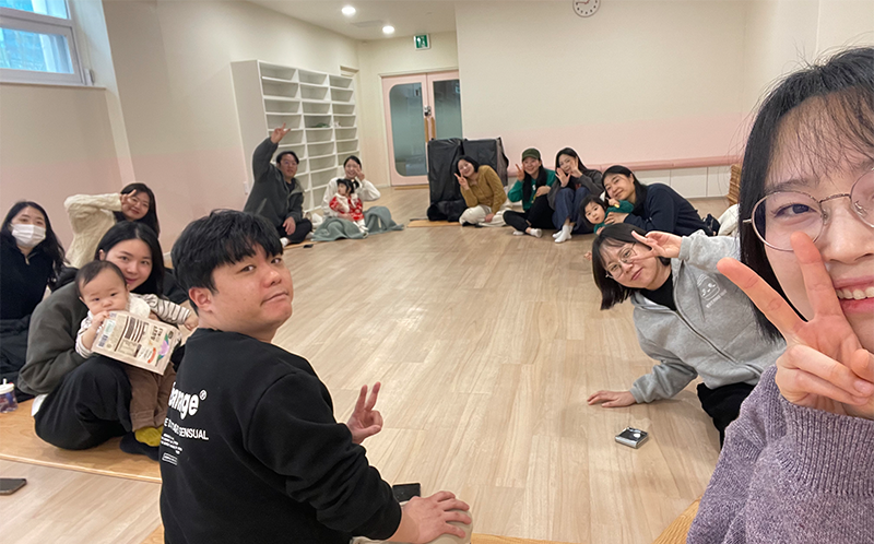 맘스.png